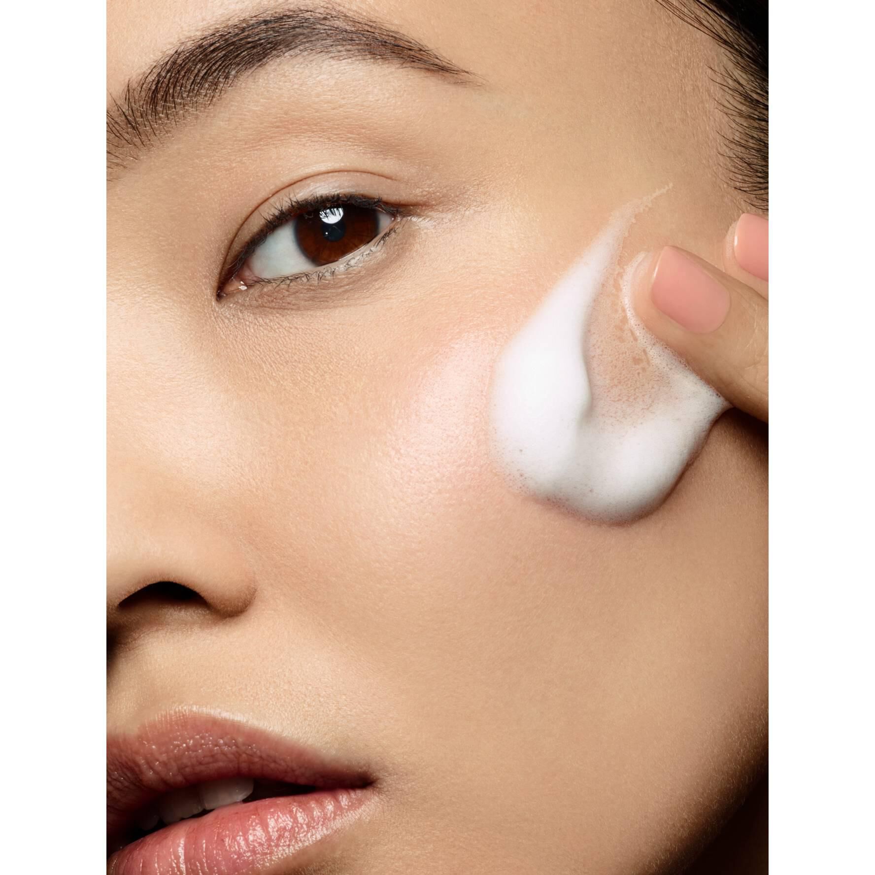 Top Secrets Moisturizing Prep Lotion YSL